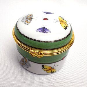 Butterfly Porcelain Trinket Box Green & White Hinged with Gold Heart Clasp
